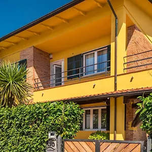 Welchome 22 Bed&breakfast Carrare